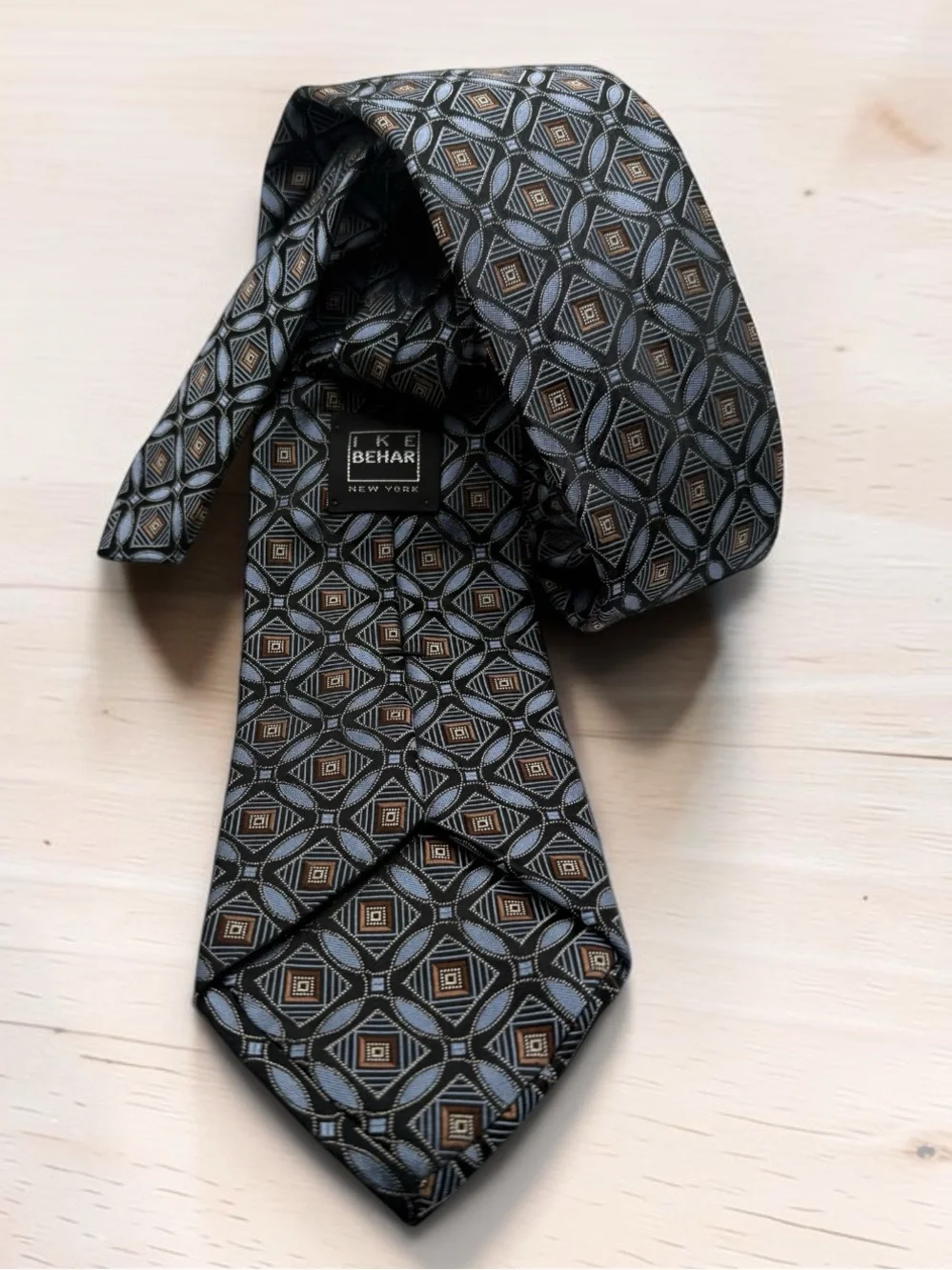 IKE Behar Classic Geometric Pattern Men's Tie in Black and Gray Imported Silk